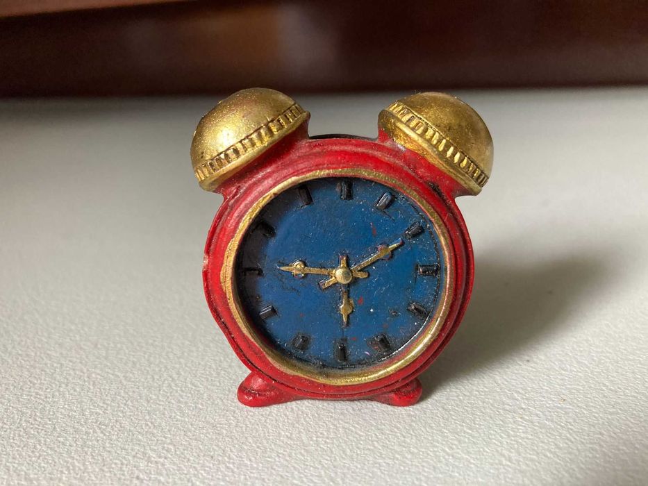 Decorative Figure - Clock64409146984579120