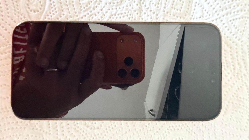 Iphone 16 pro max semi novo