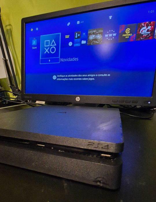 PS4 Slim 11.00 1TB + Bluray + 15 Jogos
