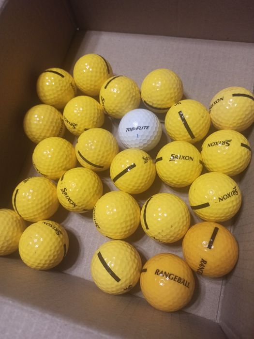 М'ячі для гольфу