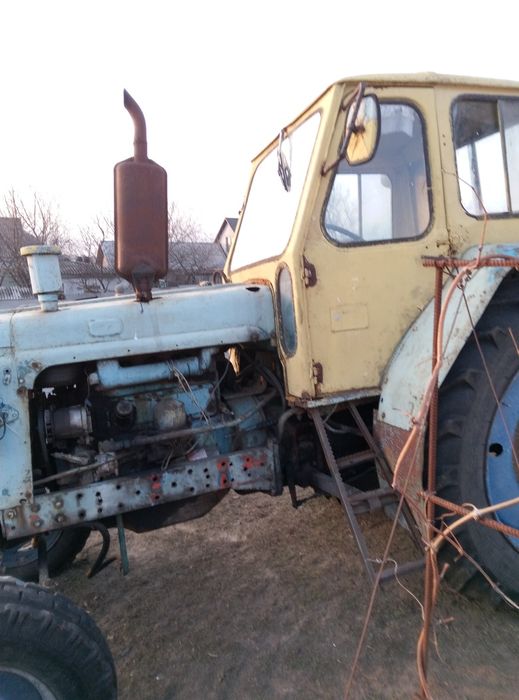 Продаю ЮМЗ 6 в робочому  стані