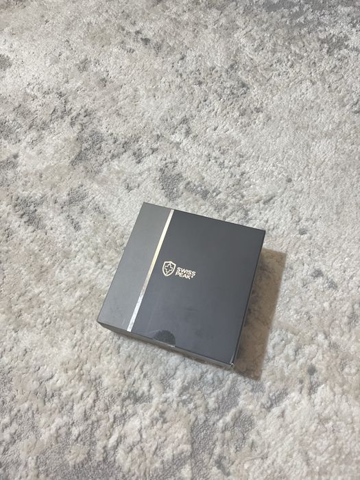 Бездротова зарядка Swiss Peak