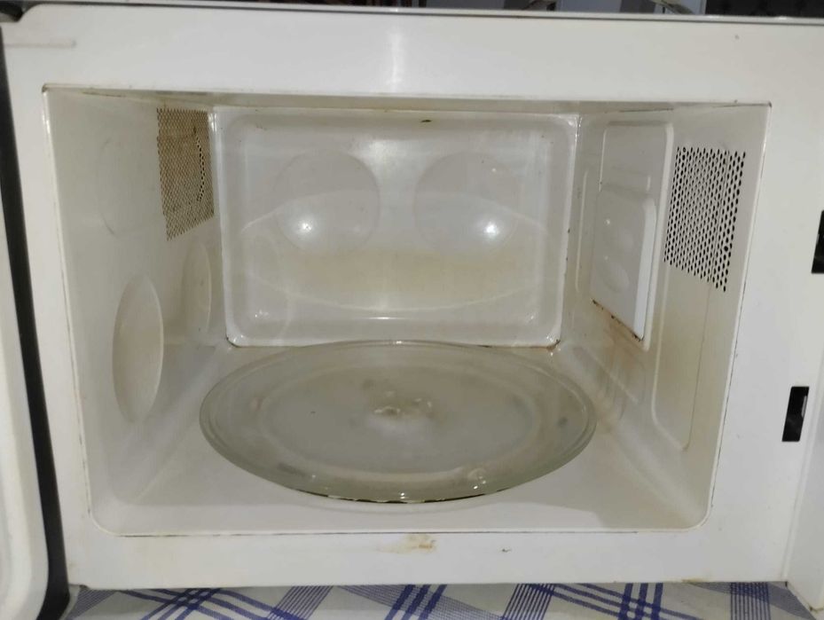 micro-ondas branco Becken usado