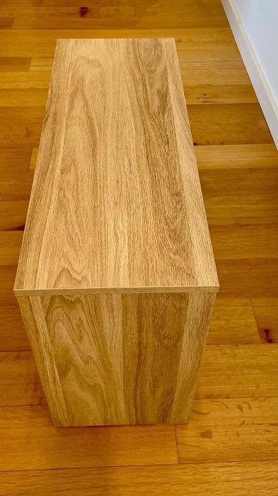 Mesa de Apoio Moderna