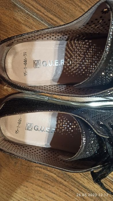 Продам кожаные туфли