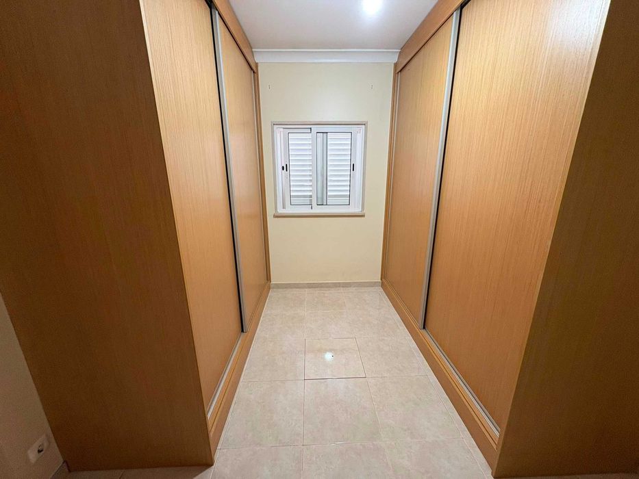 Vende-se Excelente Moradia T3 Caxarias