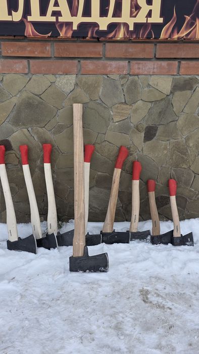 Винні столики,шампура,казани,саджі,мангали,сокири,ножі  дивись фото