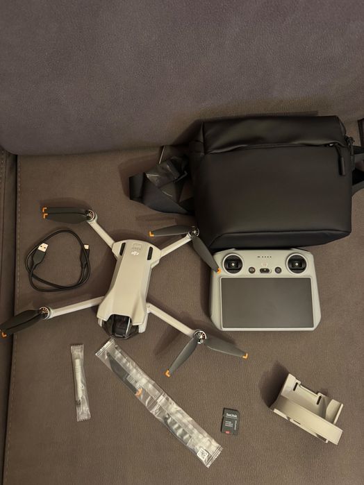 DJI Mini 3 com RC + muitos Extras