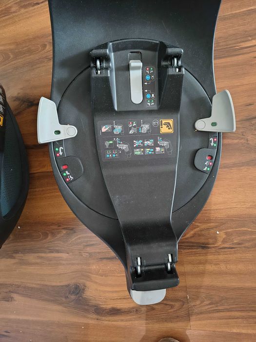 Fotelik dziecięcy Peral 360 + nosidlo Pebble 360, + baza 360- zestaw