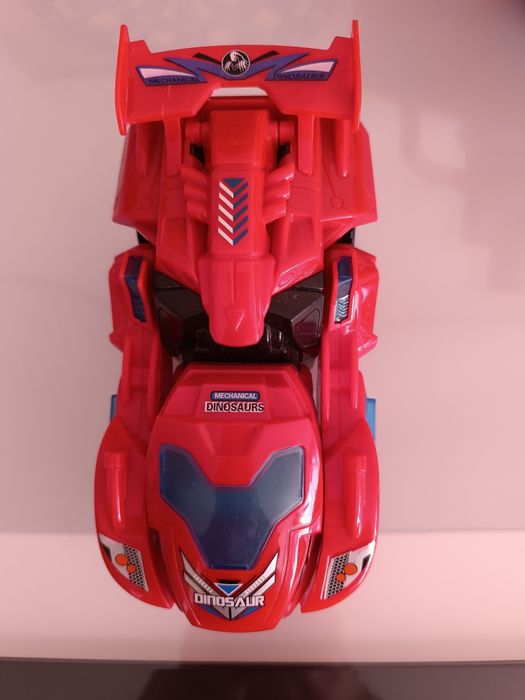 Carro dinossauro robot