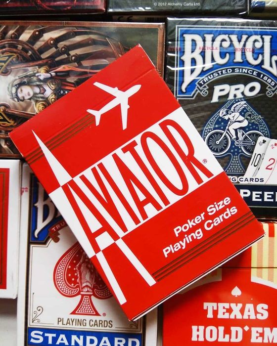 Доставка 0 грн! Гральні карти Aviator, Bicycle, Tally-Ho, Bee