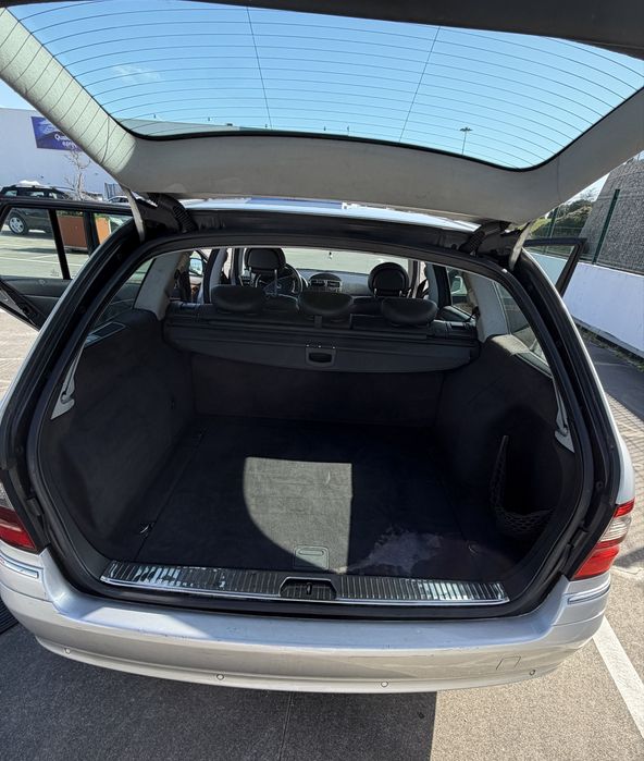 Mercedes-Benz E 220 CDI – 2003