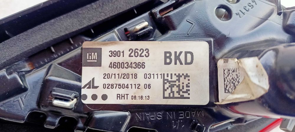 Lampa klapa tył,silniczek wycieraczki,stop,maska.Opel corsa e.5-drzwi.