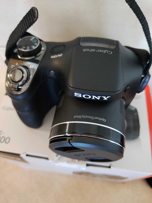 Máquina Fotográfica SONY DSC-H300
