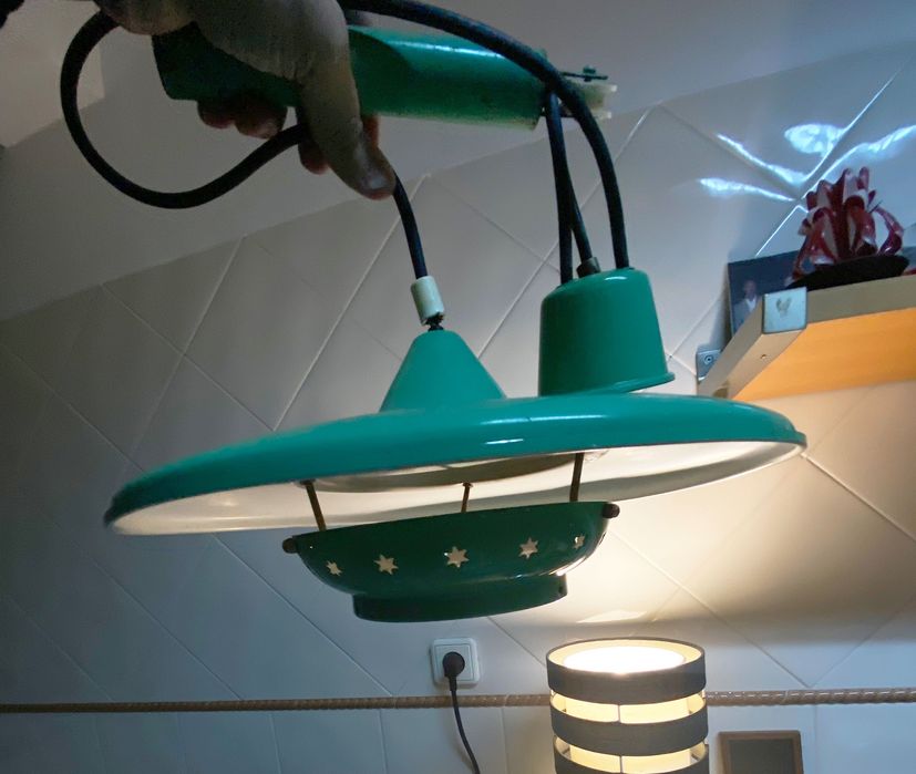 Candeeiro de teto metálico "vintage"