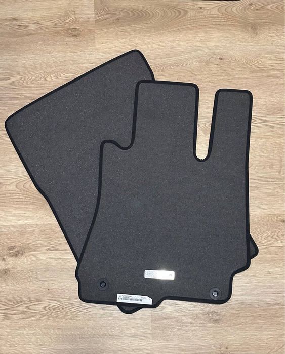 НОВІ Оригінальні килимки Mercedes-Benz E-Class W213