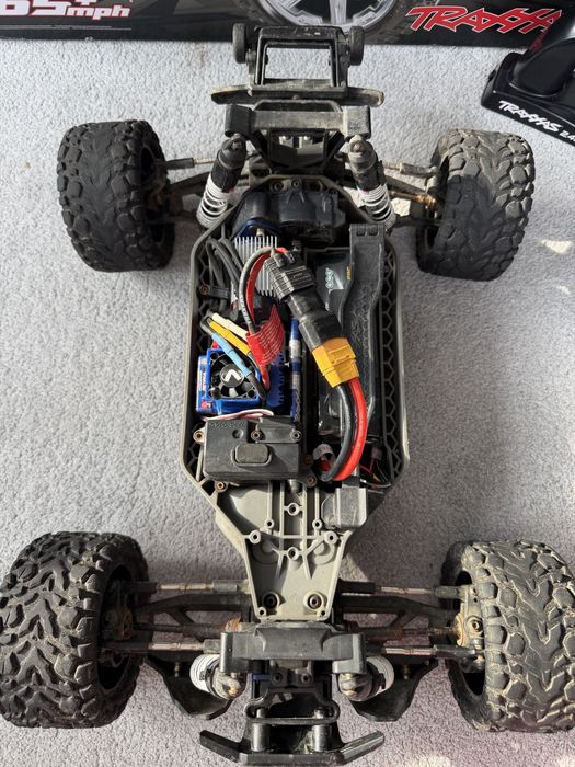 Model rc traxxas rustler 4x4 vxl