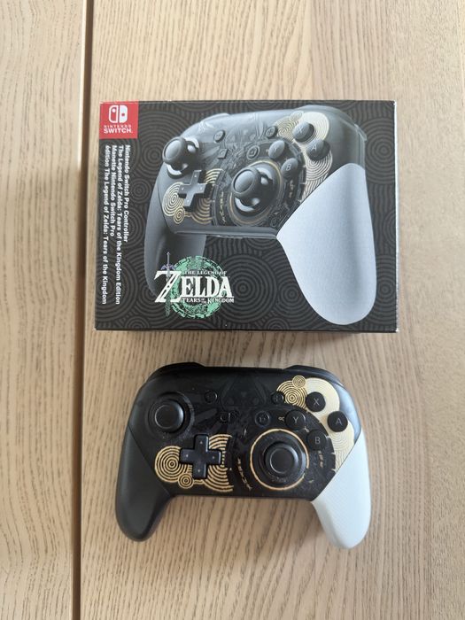 Nintendo Switch 本体 + Pro Controller 周辺機器 | Nintendo Switch｜任天堂