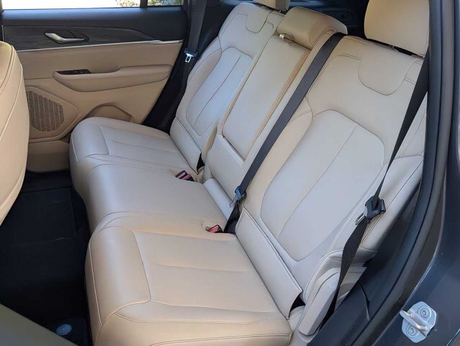 Jeep Grand Cherokee      2024