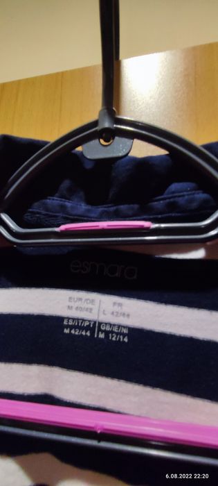 Granatowa bluzka rękaw 3/4 Esmara. Założona tylko raz. Polecam serdecz