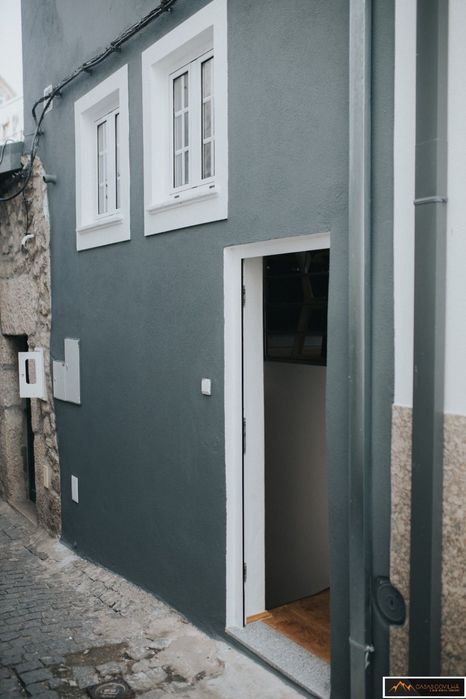 Moradia no centro histórico com garagem