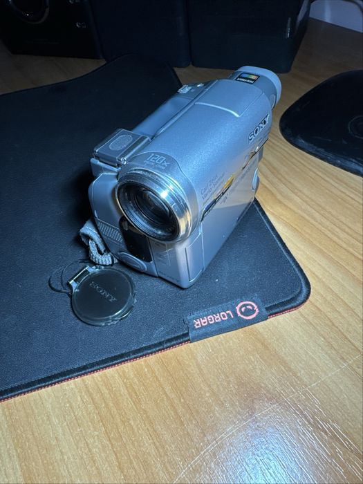 Sony Handycam DCR-TRV33E
