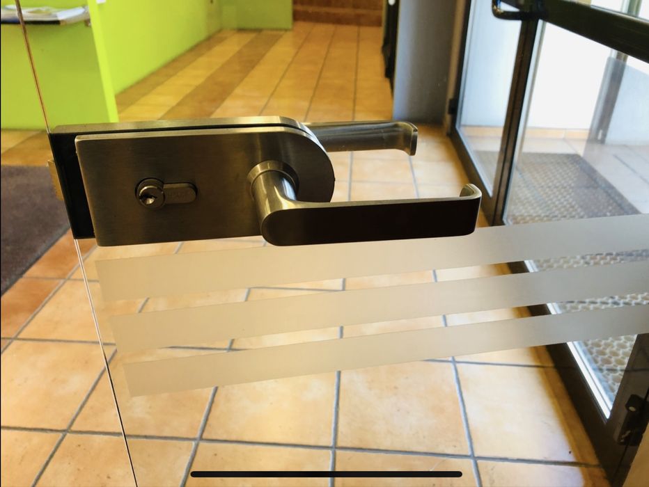 Drzwi szklane hartowane