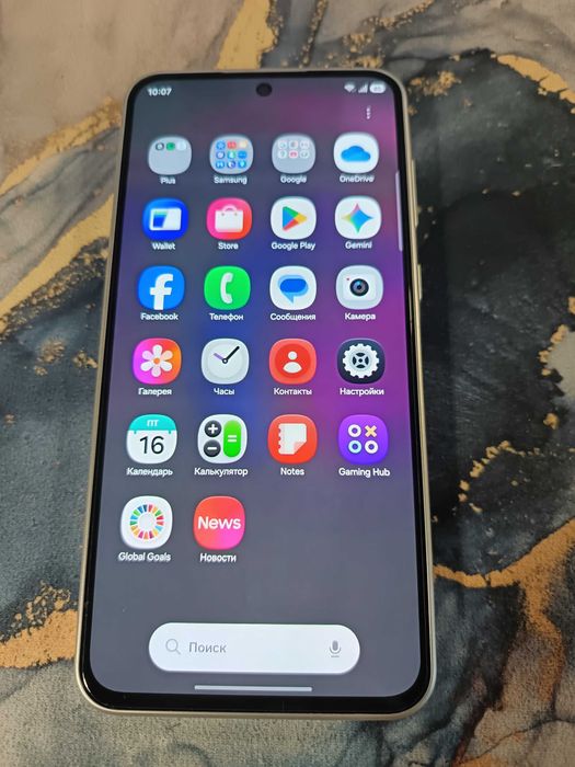 Продам Samsung A36 5G 6/128gb. оригинал , цвет белый .