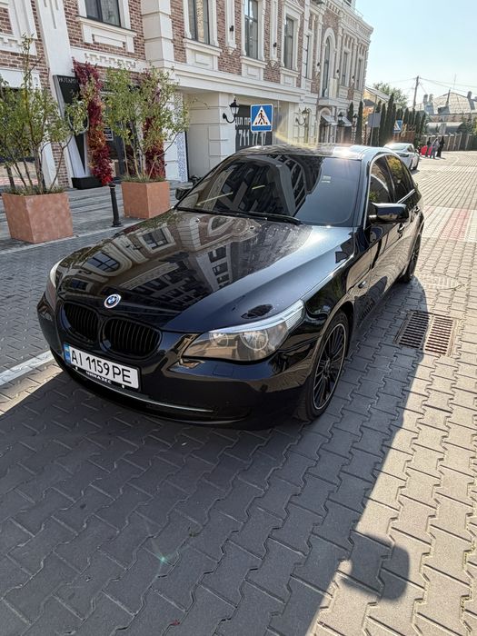 BMW E60 2.5 газ/бенз 2005 автомат
