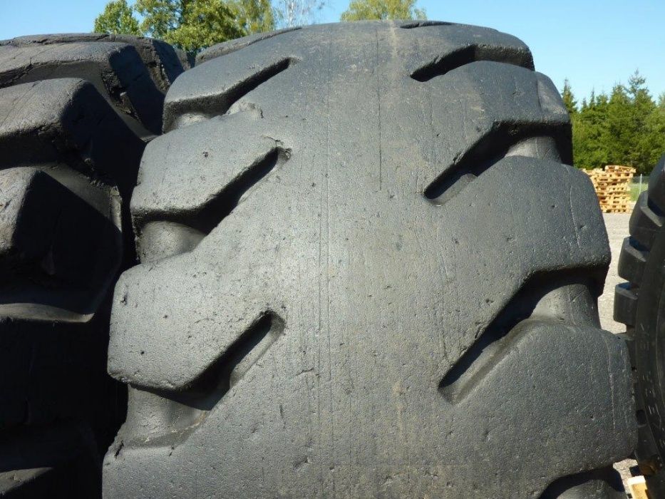 Opona używana przemysłowa 29.5R29 MICHELIN X MINE D2 1500zł W938