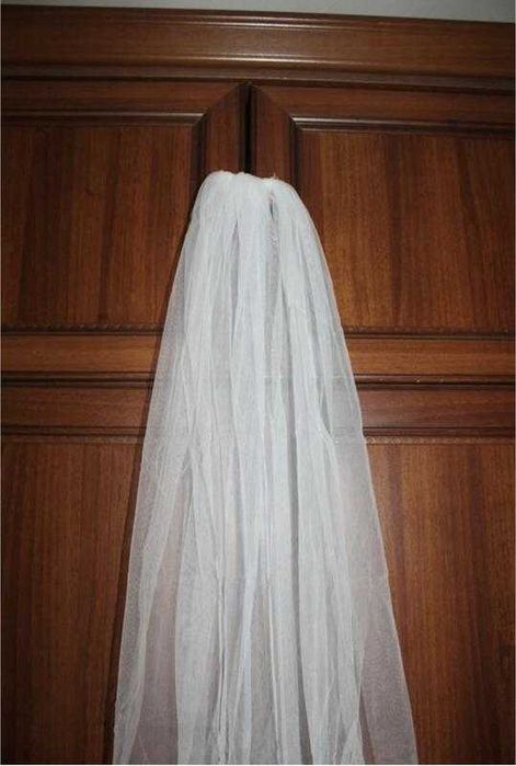 Фата 150см для нареченої біла з гребінцем