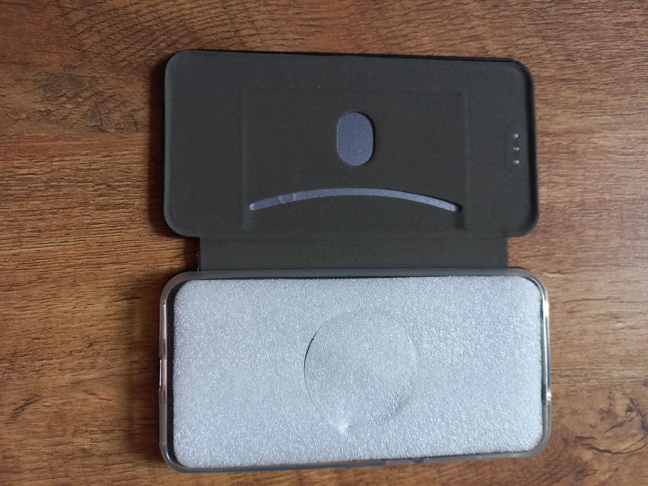 Продам чехол-книжка,  силиконовый  чехол