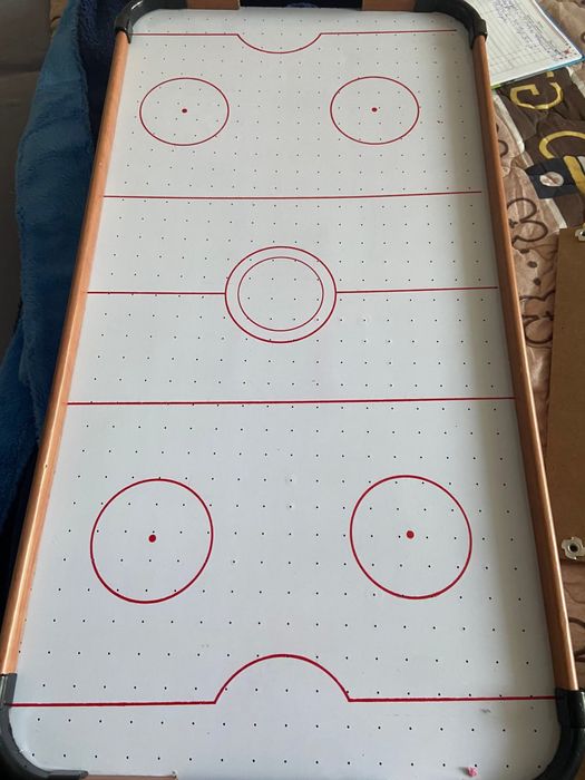 Дитячий аерохокей