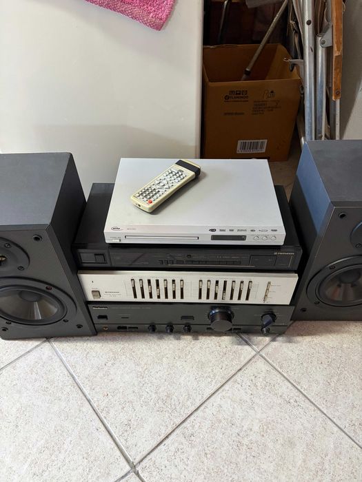 Rádio Stereo Pioneer com equalizador e amplificador
