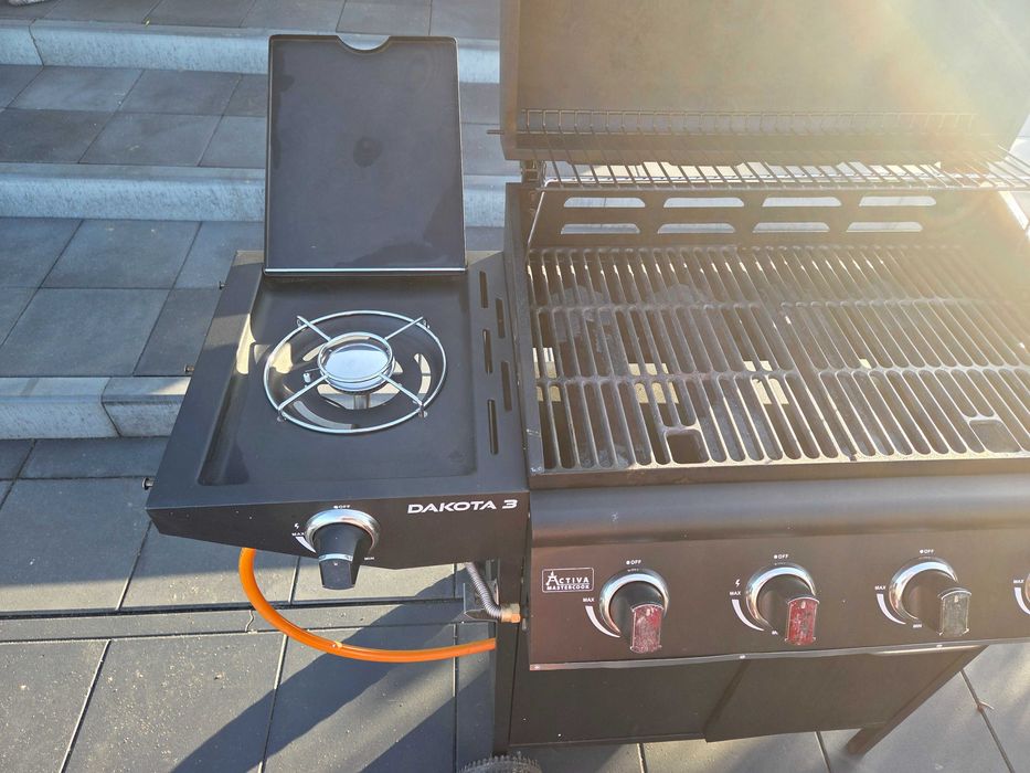 Grill gazowy activia