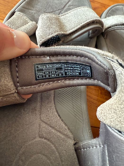Sandały Teva, zamszowe, r. 44,5