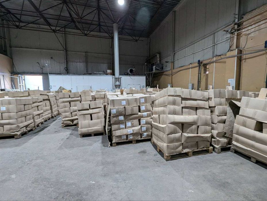 Продамо 2400 кв.м виробничих площ  консервного заводу в чудовому стані