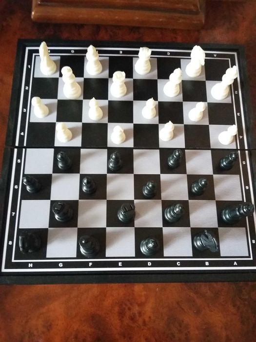 Шахмати міні - ігрові і шахи