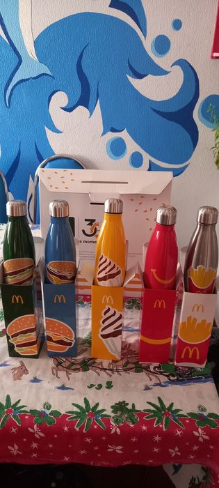 Garrafas mcdonald's dos 30 anos