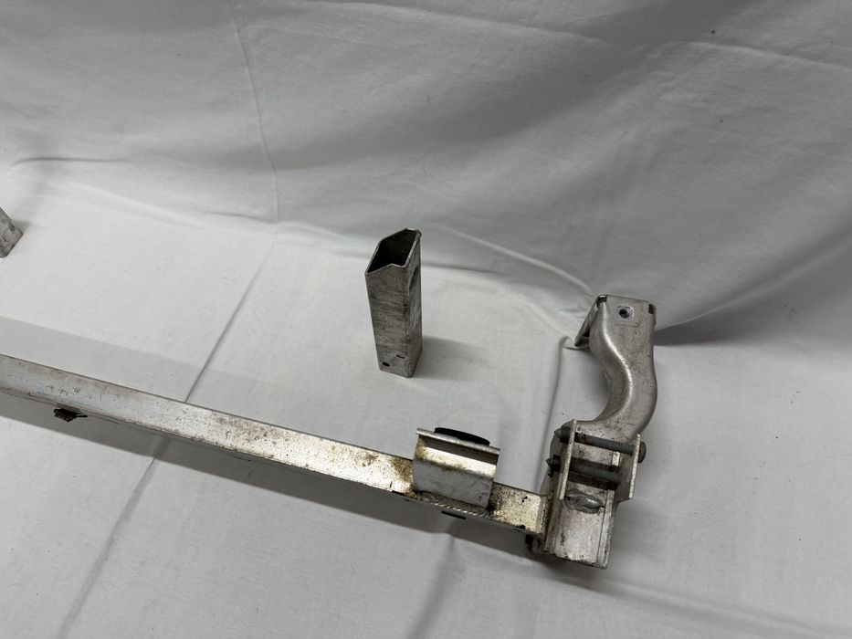 Pas Przedni Strefy Zgniotu Mercedes A B Klasa CLA W246 W117 W176