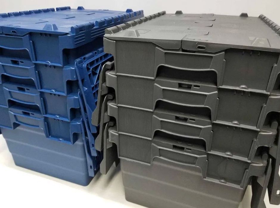 Plastikowy pojemnik z pokrywą 600x400x365 mm