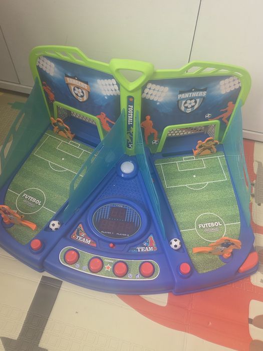 Jogo de futebol novo