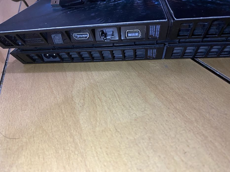 Ps4 1tb customowa zestaw z grami i padem