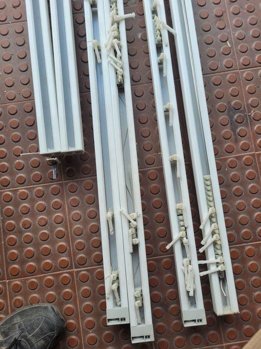 Calhas cortinas verticais