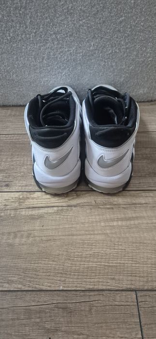 Nike air more uptempo 96