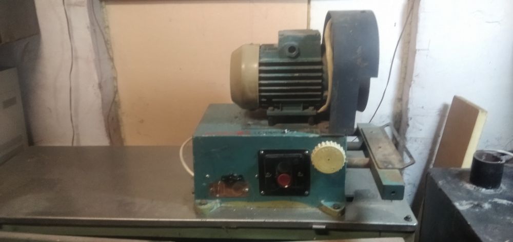 Наждак , точило .