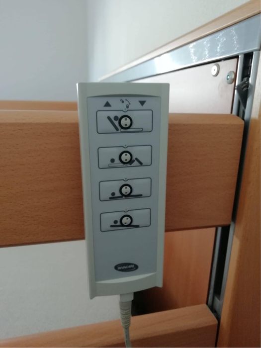 Cama articulada com colchão