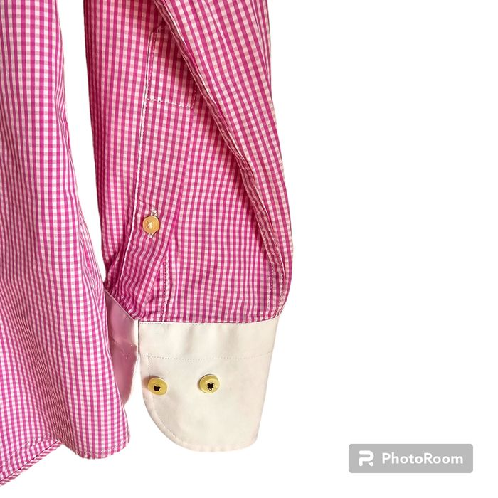 Camisa rosa com pormenor gola e mangas