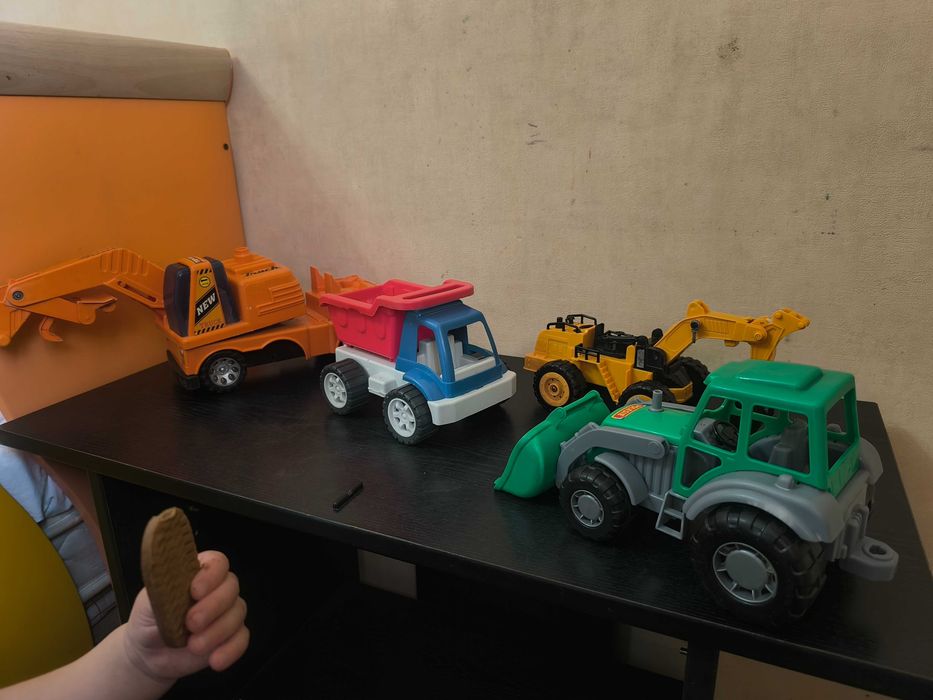 Машинки детские. Детские игрушки