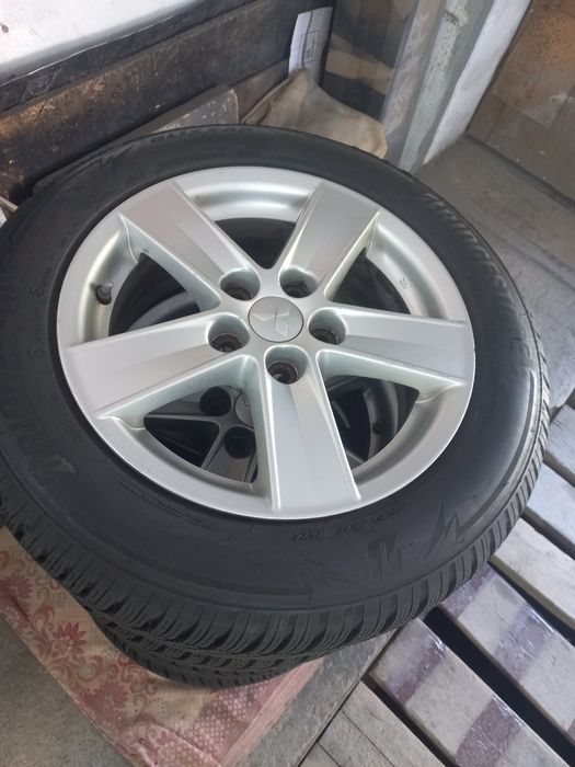 Резина Bridgestone R16 205/60 R16 зима на дисках
